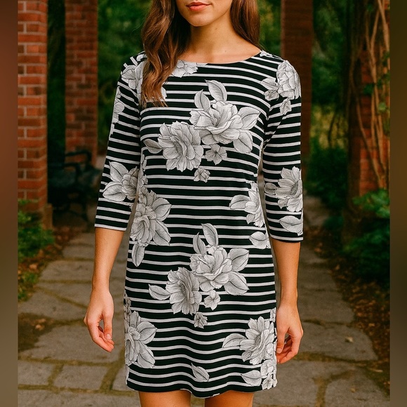 Lands End Black White Floral Striped Swim Shift Dress Size XS Summer Swim Pool - Picture 6 of 6